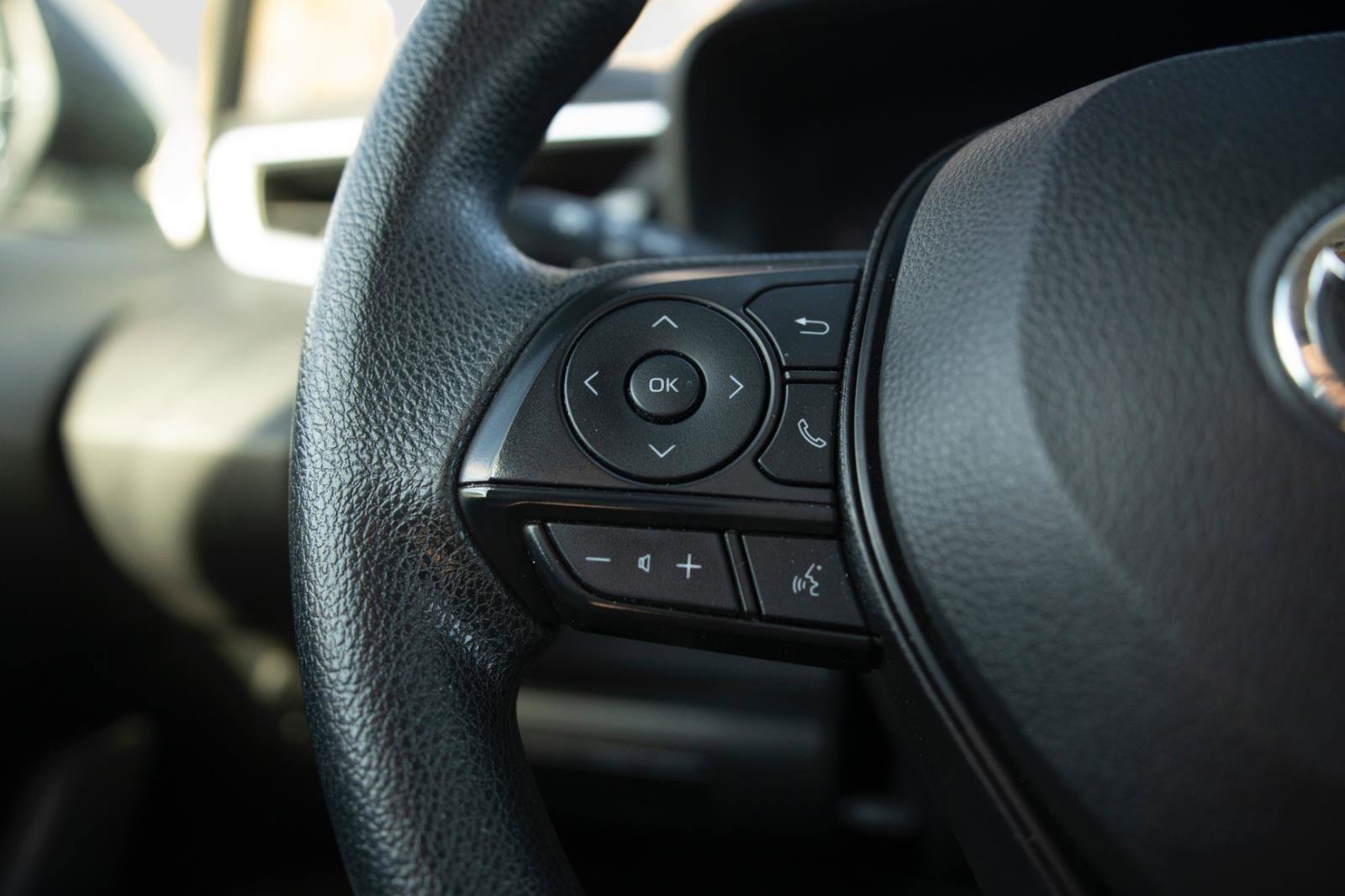 Used 2023 Toyota Corolla LE image 6