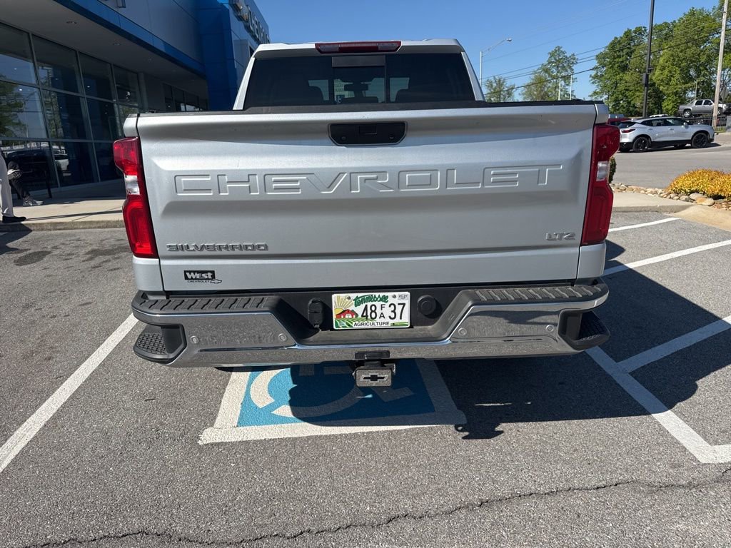 Used 2022 Chevrolet Silverado 1500 LTZ AWD/4WD image 4