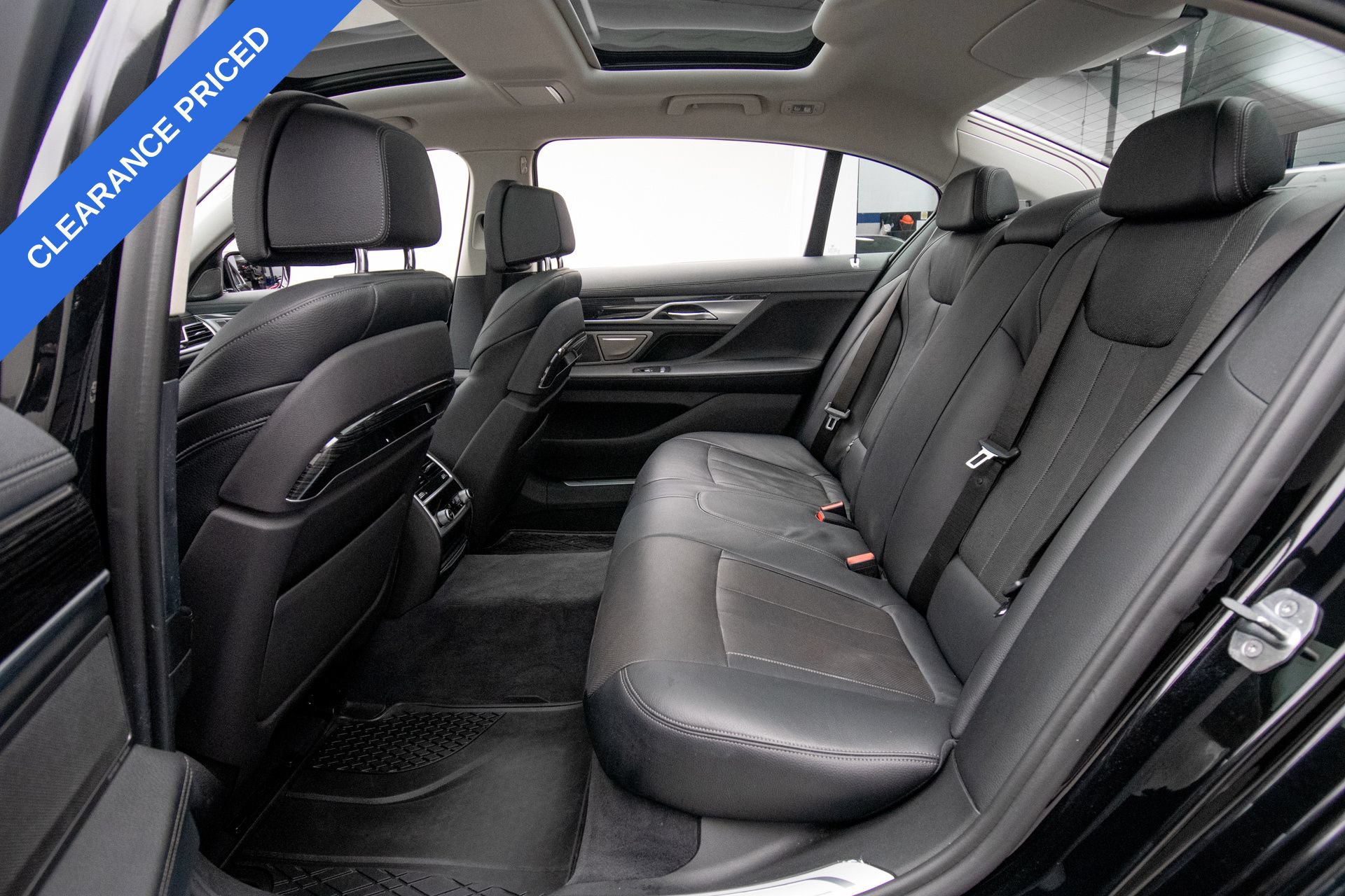 Used 2020 BMW 740i xDrive AWD/4WD image 20