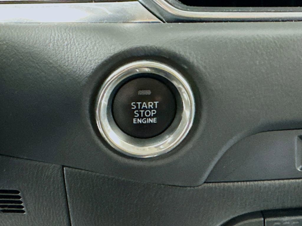 Used 2023 MAZDA CX-5 Carbon Edition image 27