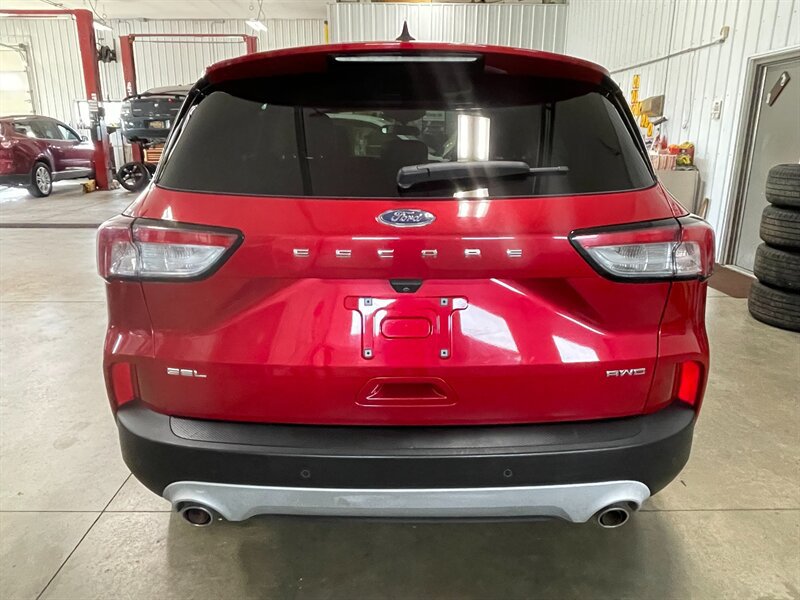 Used 2021 Ford Escape SEL AWD/4WD image 7