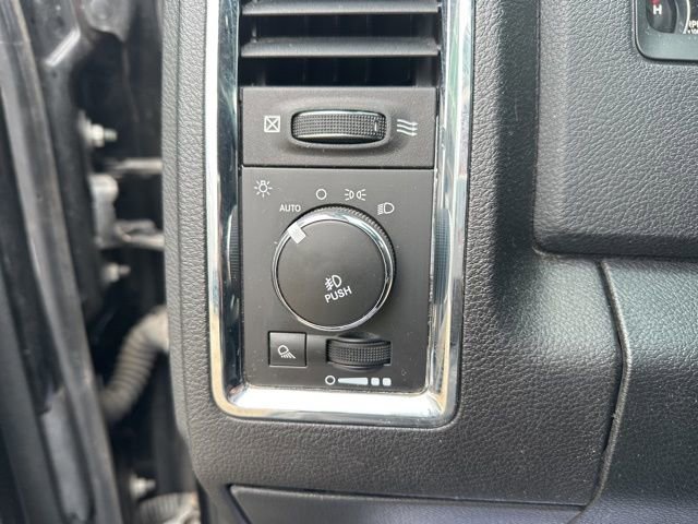 Used 2017 RAM 1500 Laramie w/ Convenience Group image 18