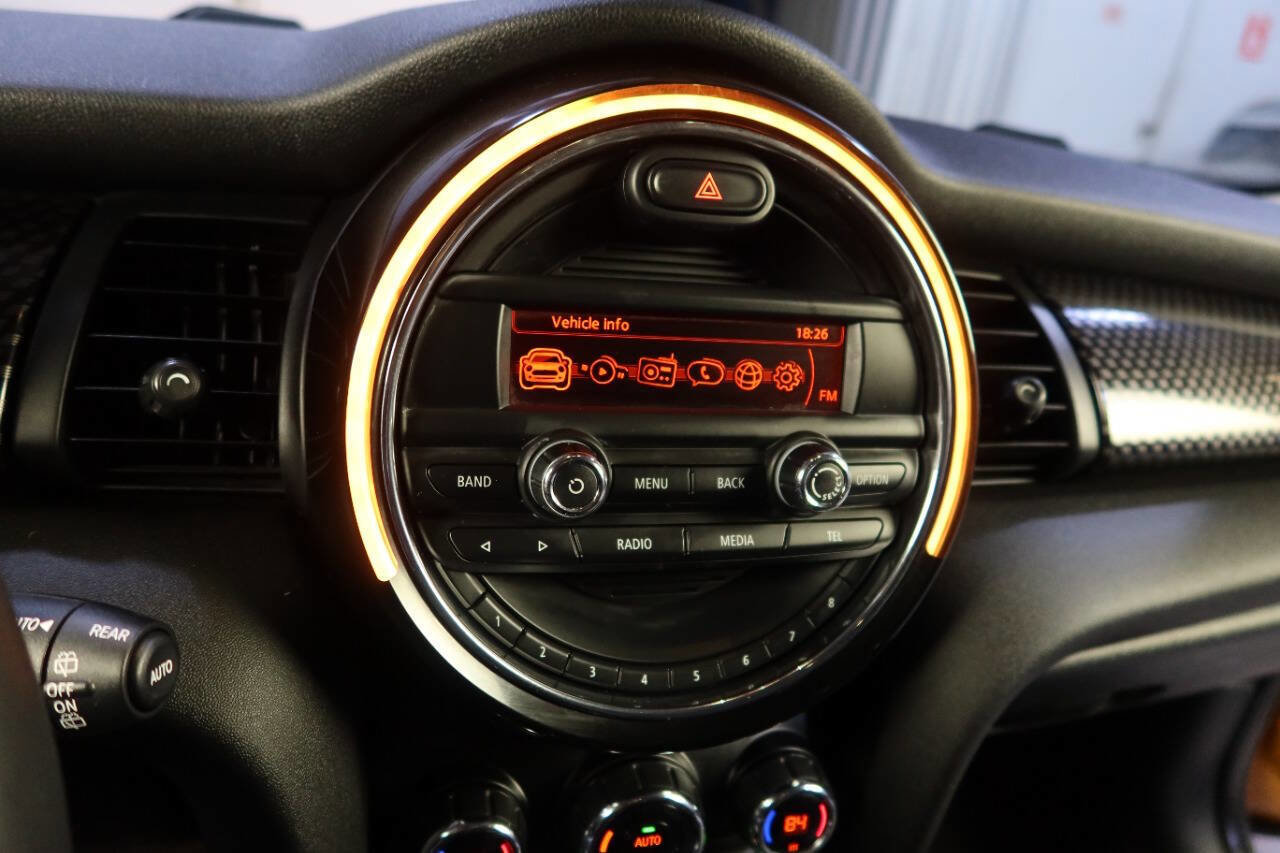 Used 2015 MINI Cooper S image 22