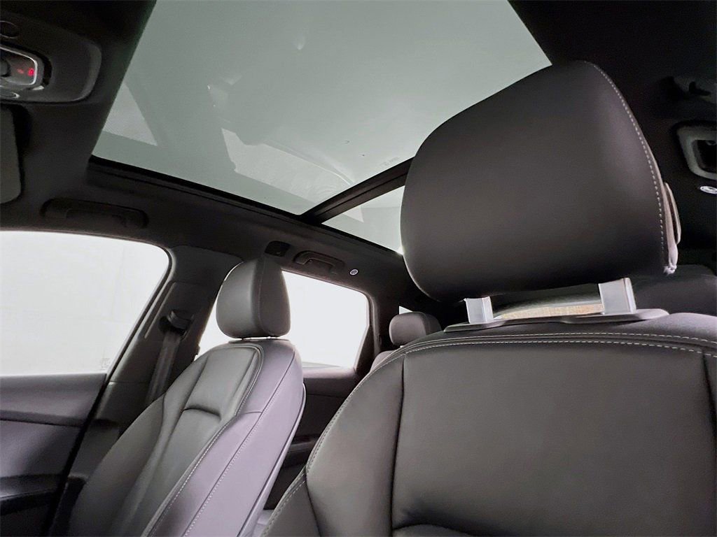 Used 2025 Audi Q7 3.0T Premium Plus AWD/4WD image 14