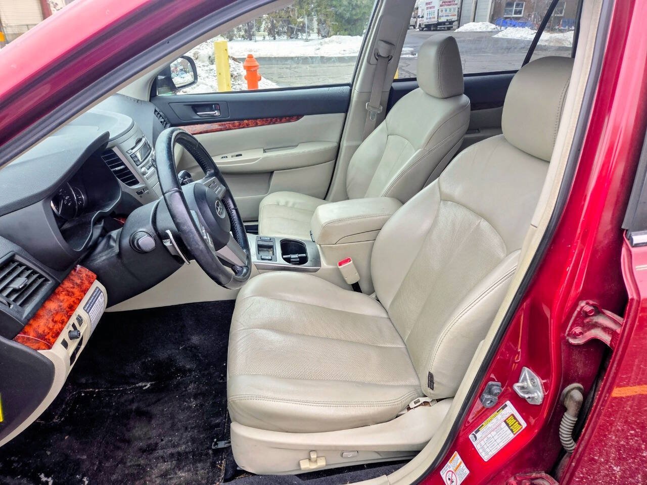 Used 2011 Subaru Outback 2.5i Limited AWD/4WD image 13