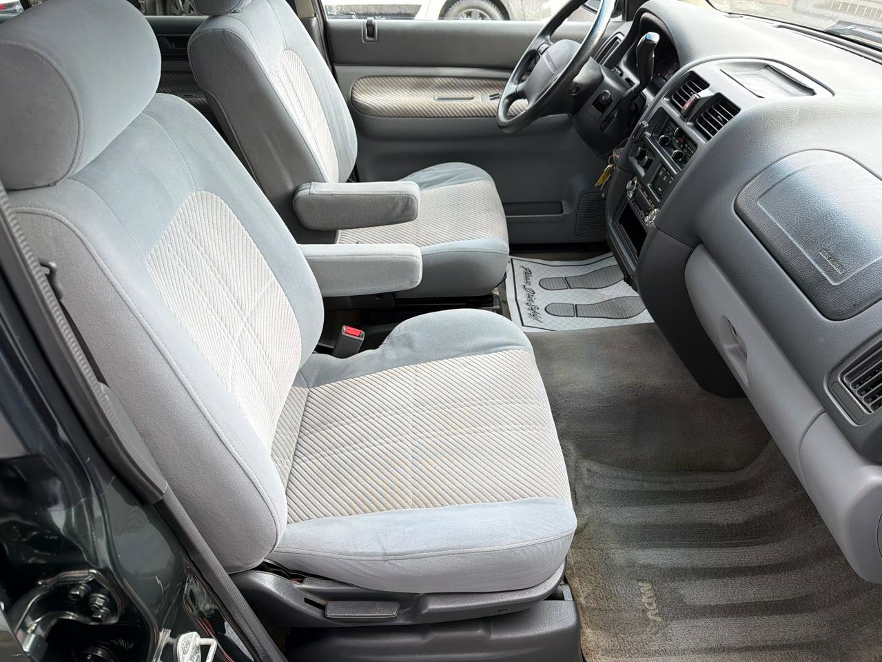 Used 1997 MAZDA MPV ES image 11