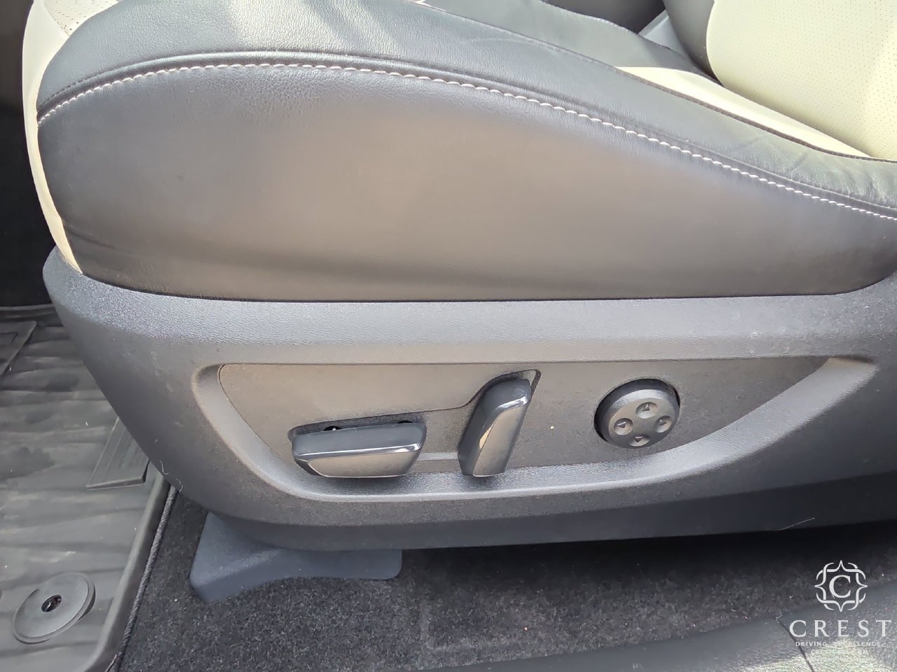 Used 2025 INFINITI QX55 Sensory w/ Lighting Package AWD/4WD image 10