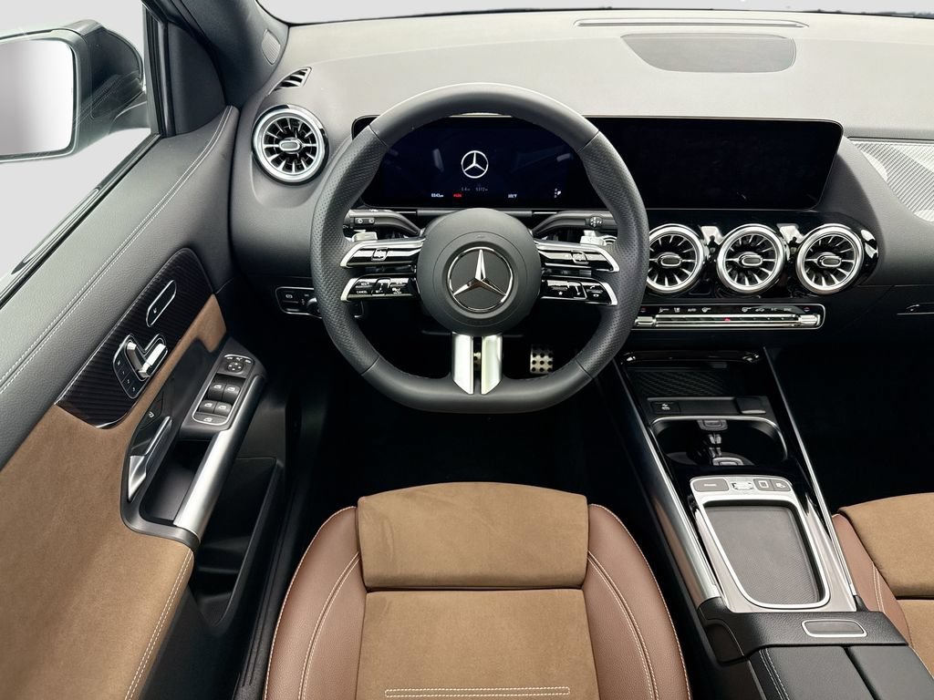 Used 2025 Mercedes-Benz GLA 250 image 12