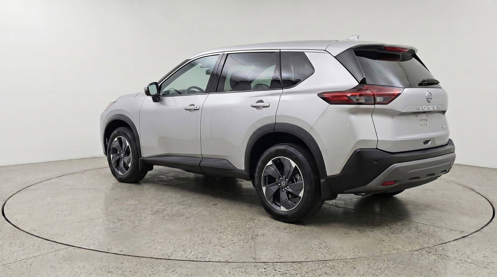 Used 2025 Nissan Rogue SV AWD/4WD image 6