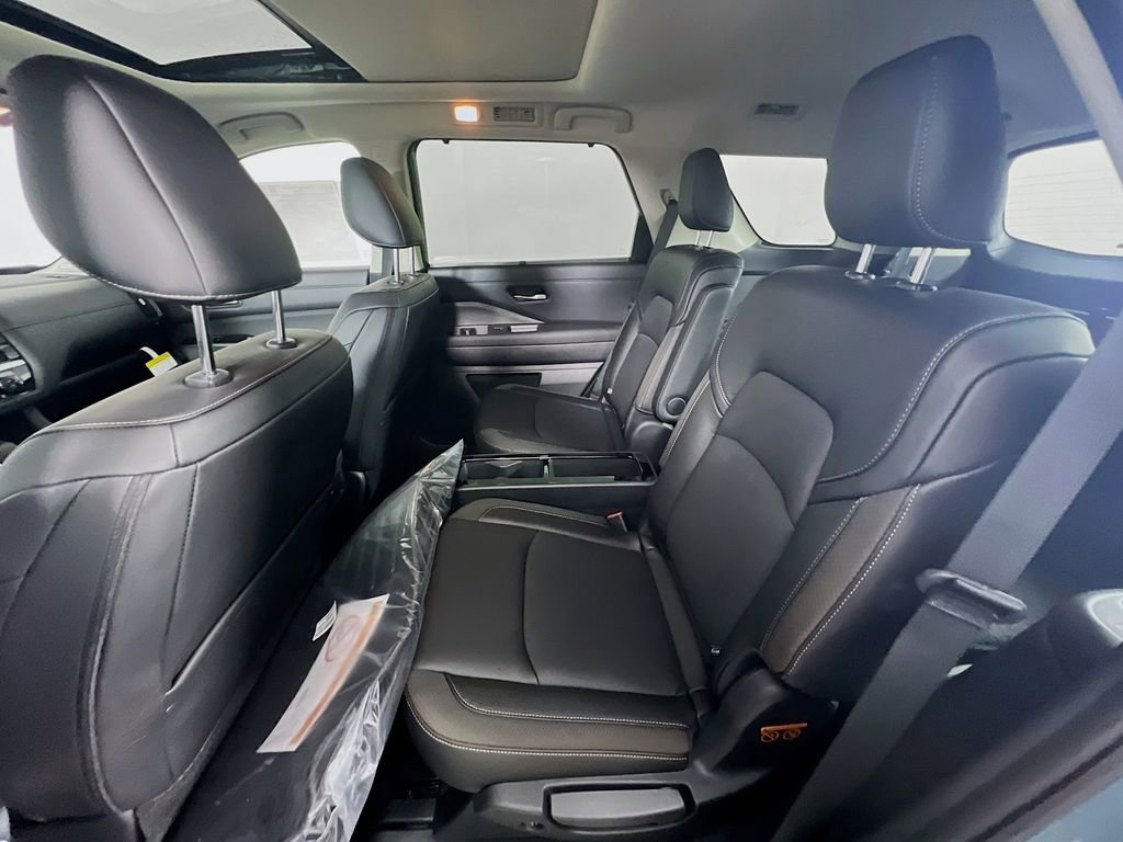 New 2026 Nissan Pathfinder SL image 22