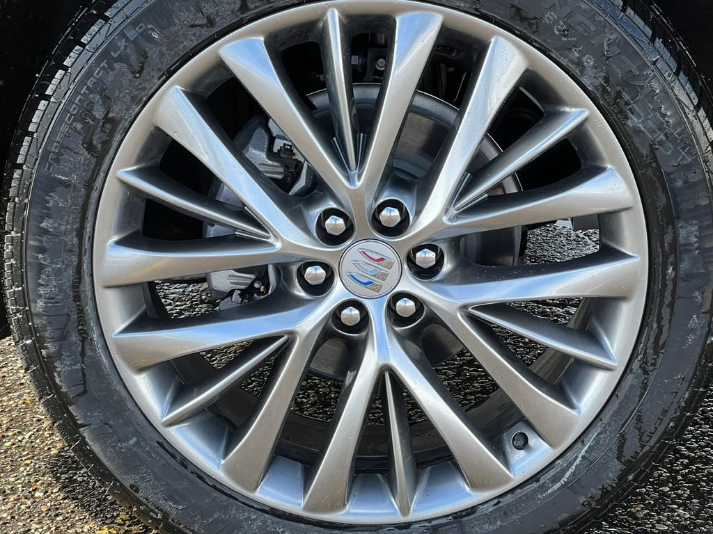 New 2026 Buick Enclave Avenir w/ LPO, Floor Liner Package image 7