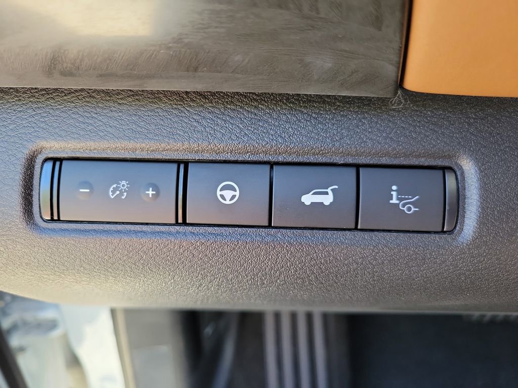 New 2026 Nissan Pathfinder Platinum image 23