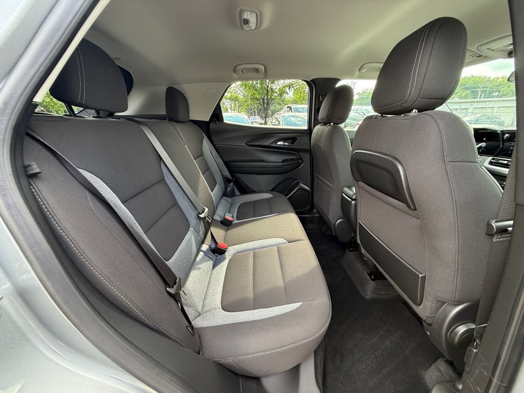 Used 2024 Chevrolet TrailBlazer LS w/ LS Convenience Package FWD image 22