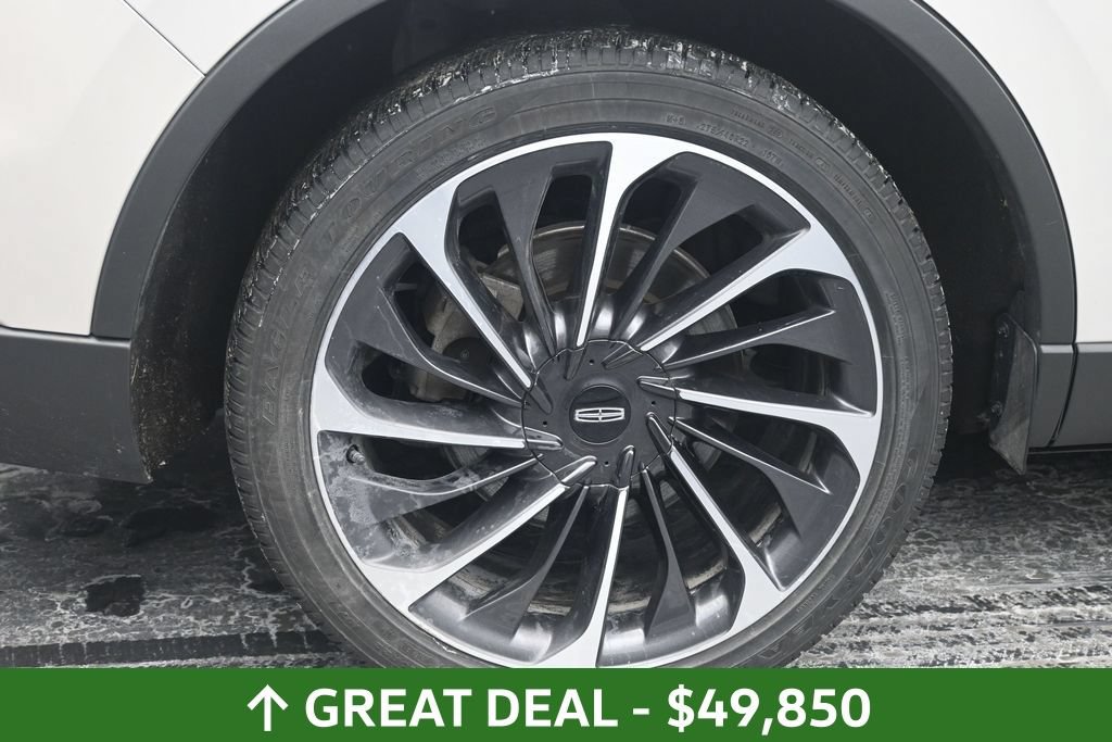 Used 2024 Lincoln Aviator Reserve w/ Equipment Group 201A AWD/4WD image 17