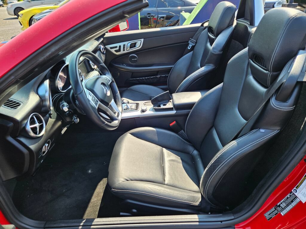 Used 2016 Mercedes-Benz SLK 300 w/ Premium 2 Package image 16
