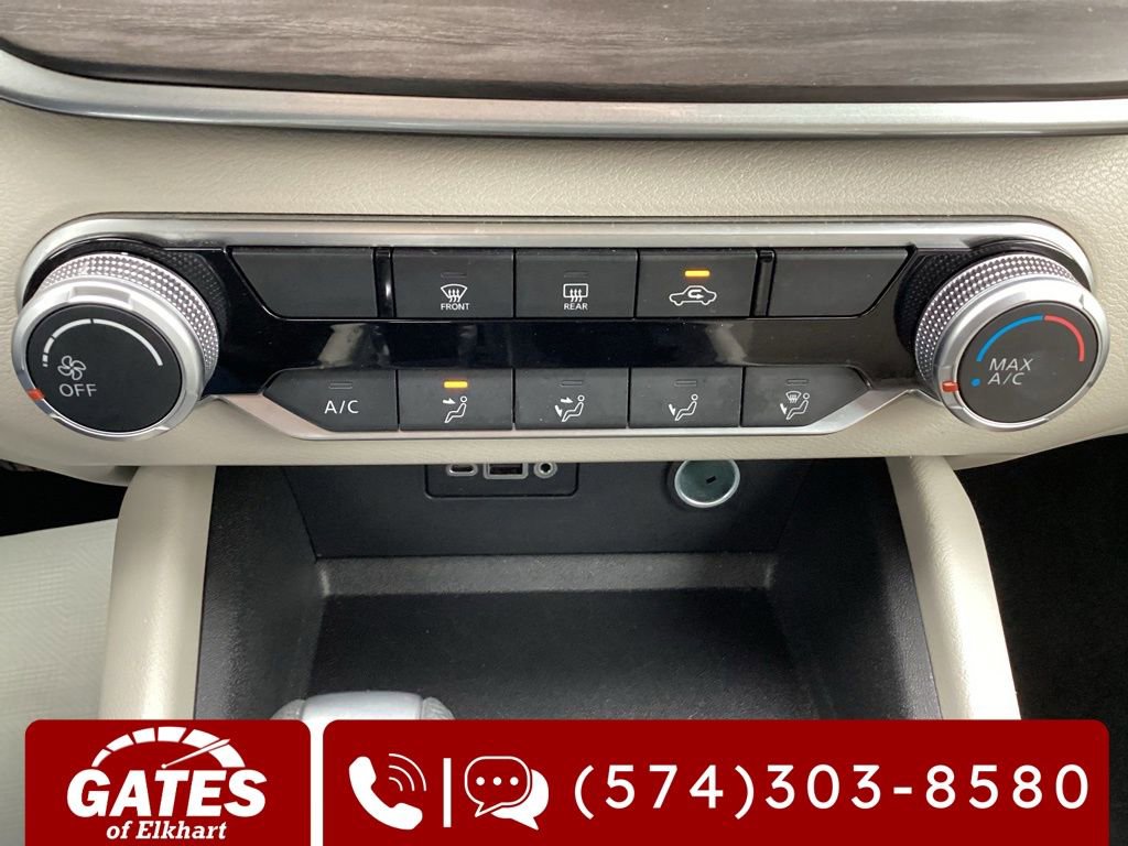 Used 2025 Nissan Altima 2.5 SV FWD image 17
