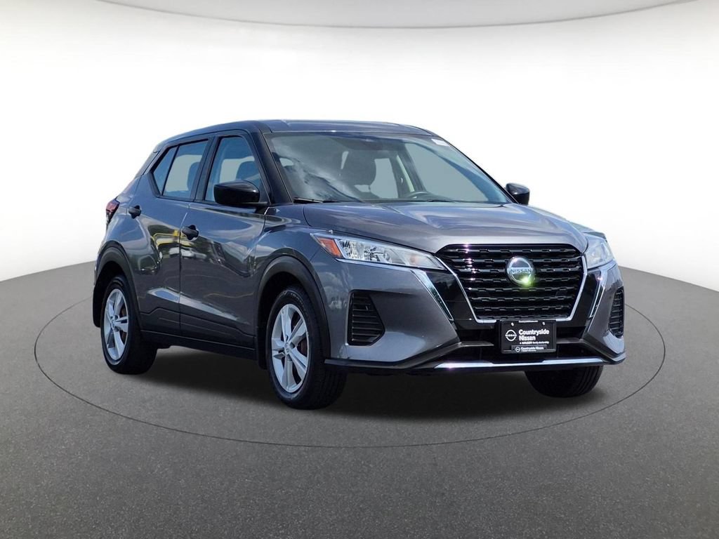 Used 2021 Nissan Kicks S FWD image 3