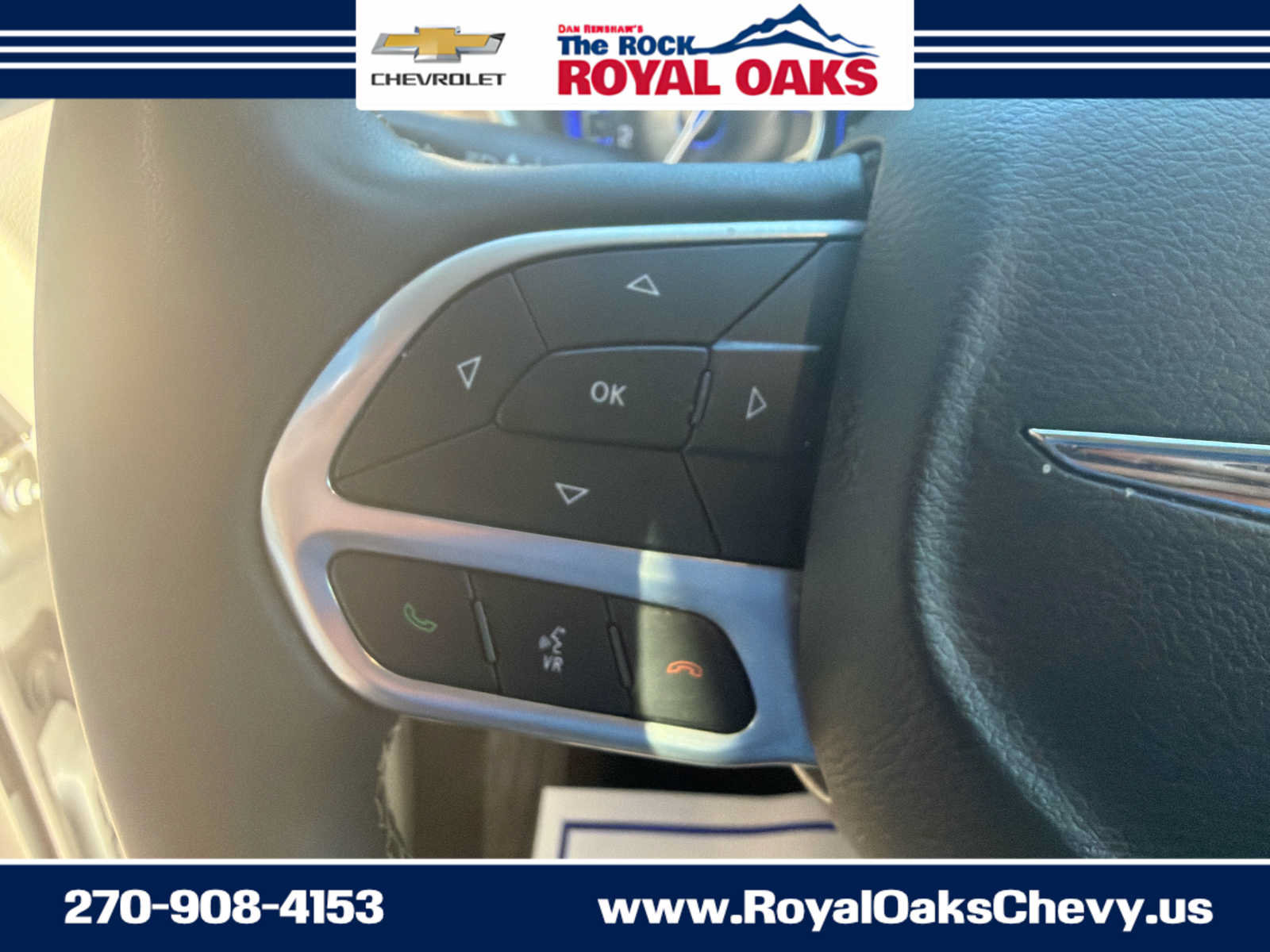 Used 2023 Chrysler Voyager LX FWD image 16