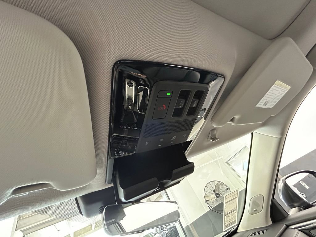 New 2026 Mitsubishi Outlander SEL FWD image 35