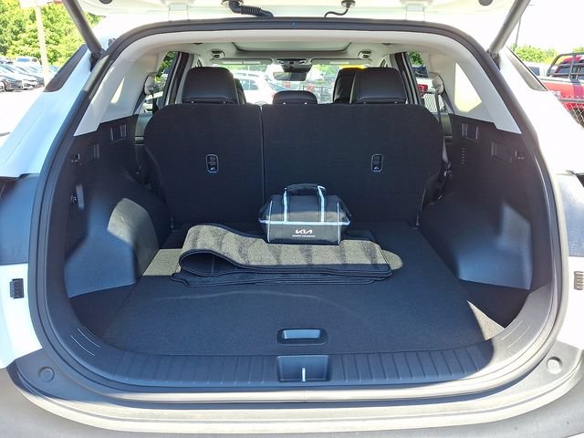 Certified 2025 Kia Sportage EX w/ EX Premium Package AWD/4WD image 29