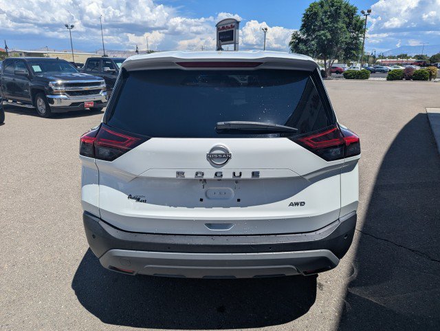 Used 2023 Nissan Rogue S AWD/4WD image 5