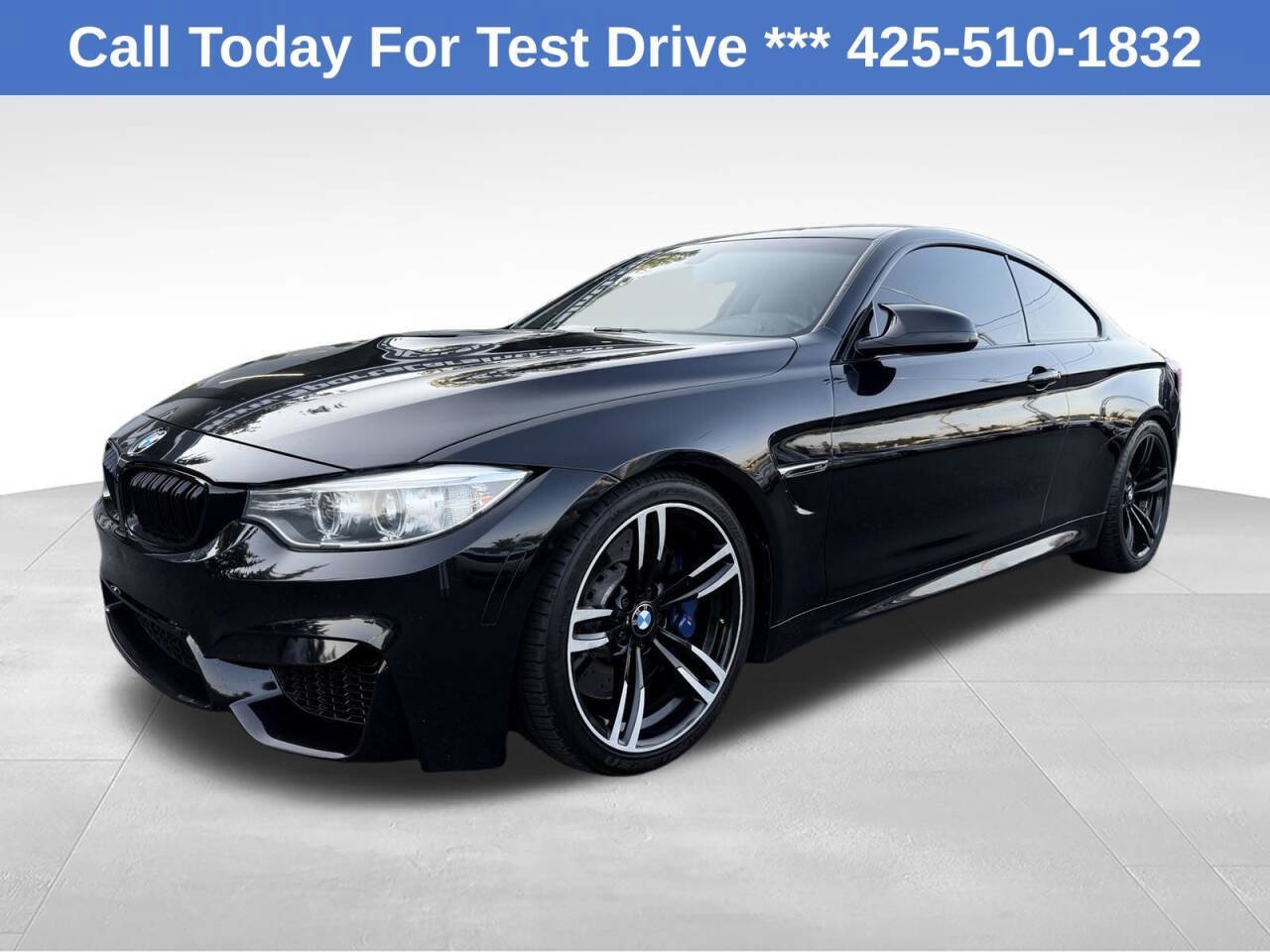 Used 2015 BMW M4 Coupe RWD image 1