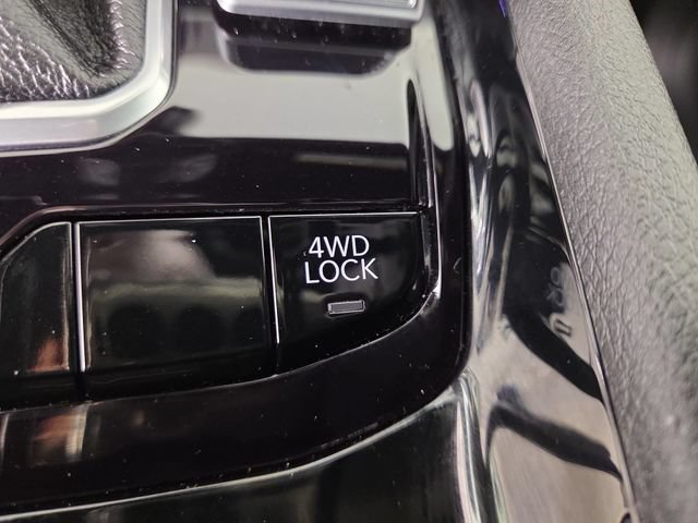 Used 2026 Jeep Compass Limited AWD/4WD image 26