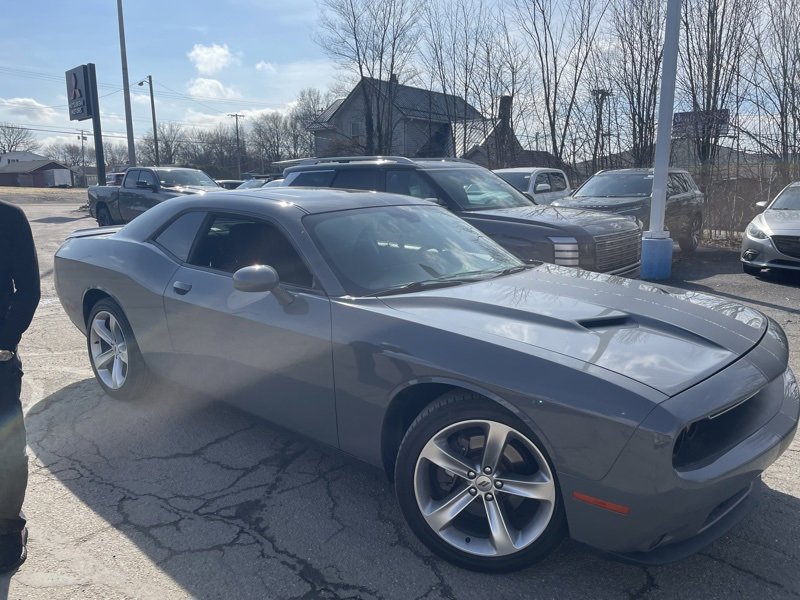 Used 2018 Dodge Challenger R/T w/ Driver Convenience Group image 5