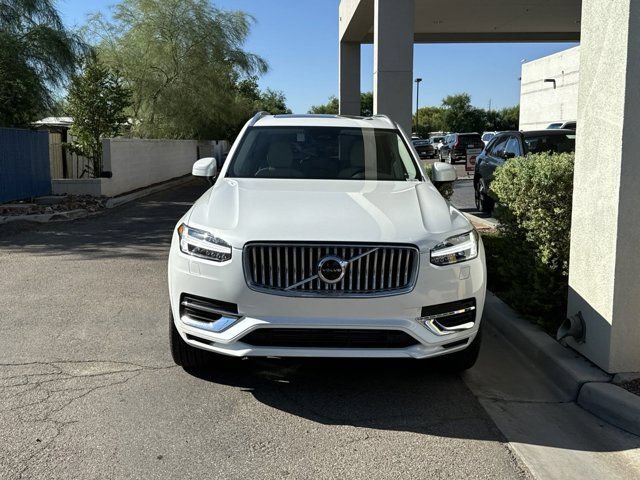New 2025 Volvo XC90 T8 Plus w/ Protection Package Premier AWD/4WD image 2