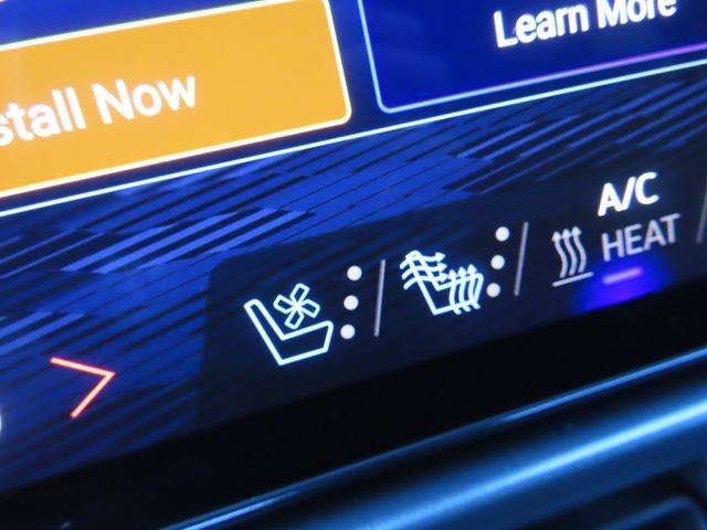 Certified 2026 Chevrolet Equinox EV RS w/ Convenience Package II AWD/4WD image 34