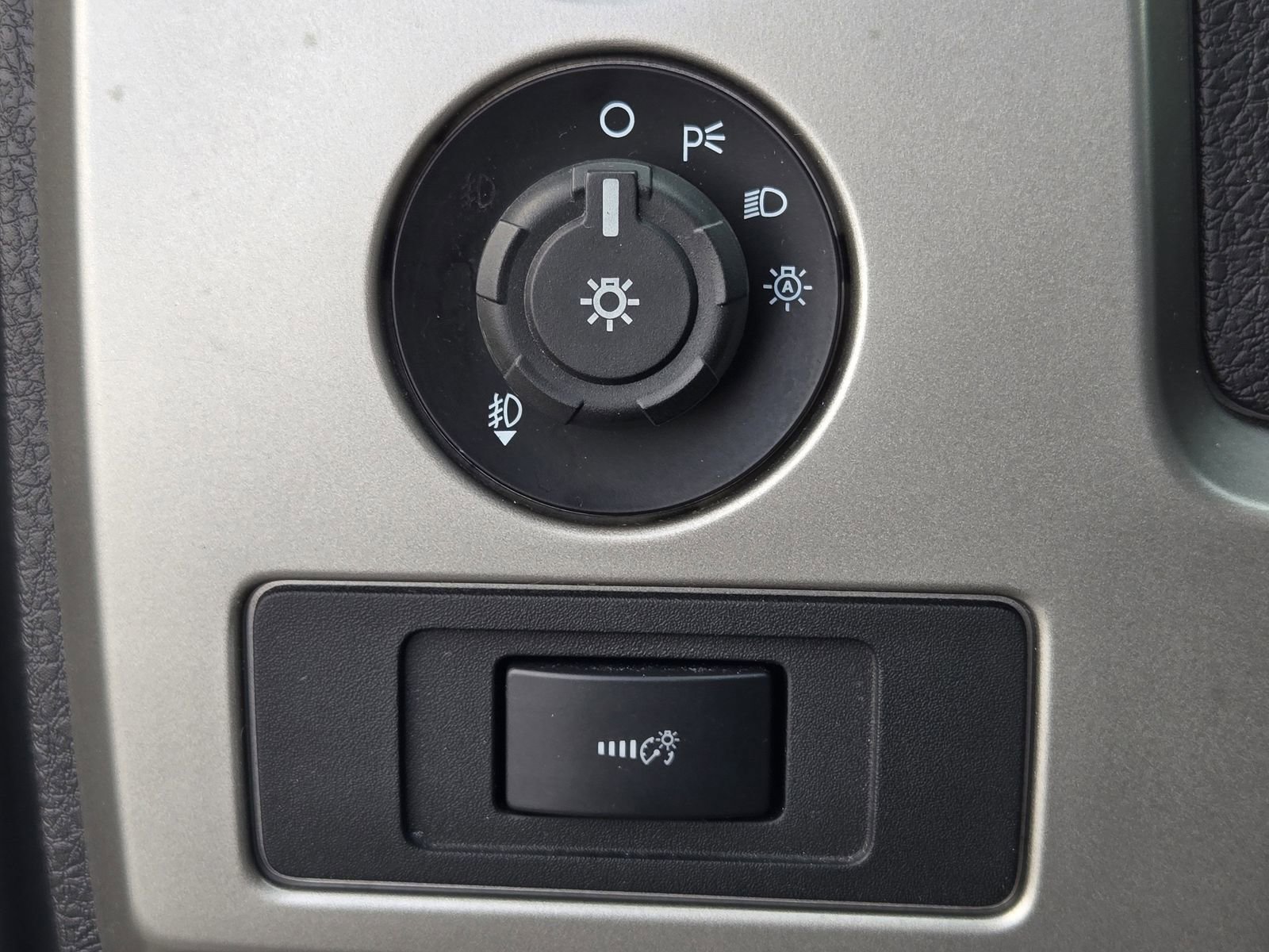 Used 2014 Ford F150 Lariat w/ Equipment Group 501A Mid RWD image 20