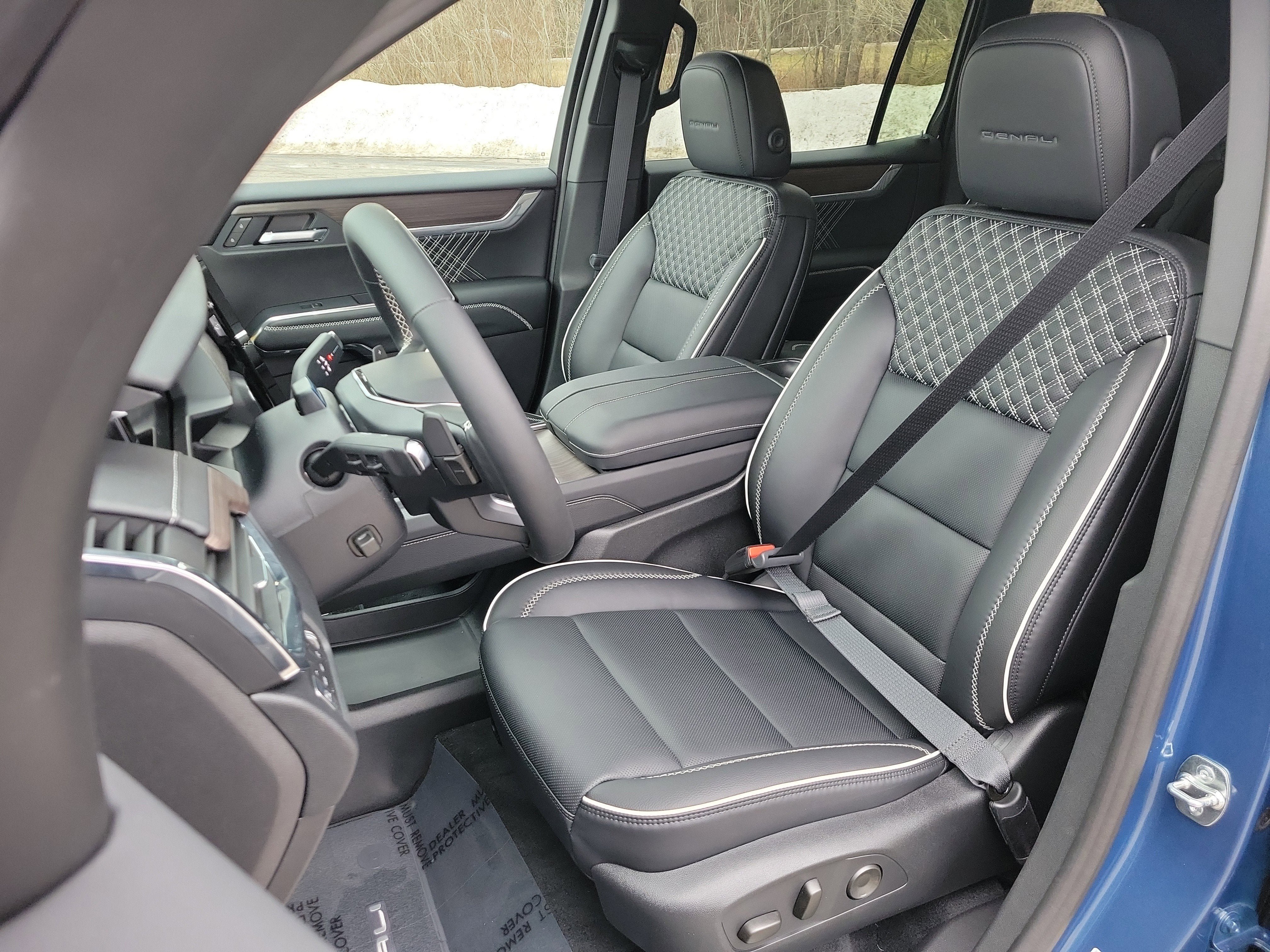 New 2026 GMC Acadia Denali image 4