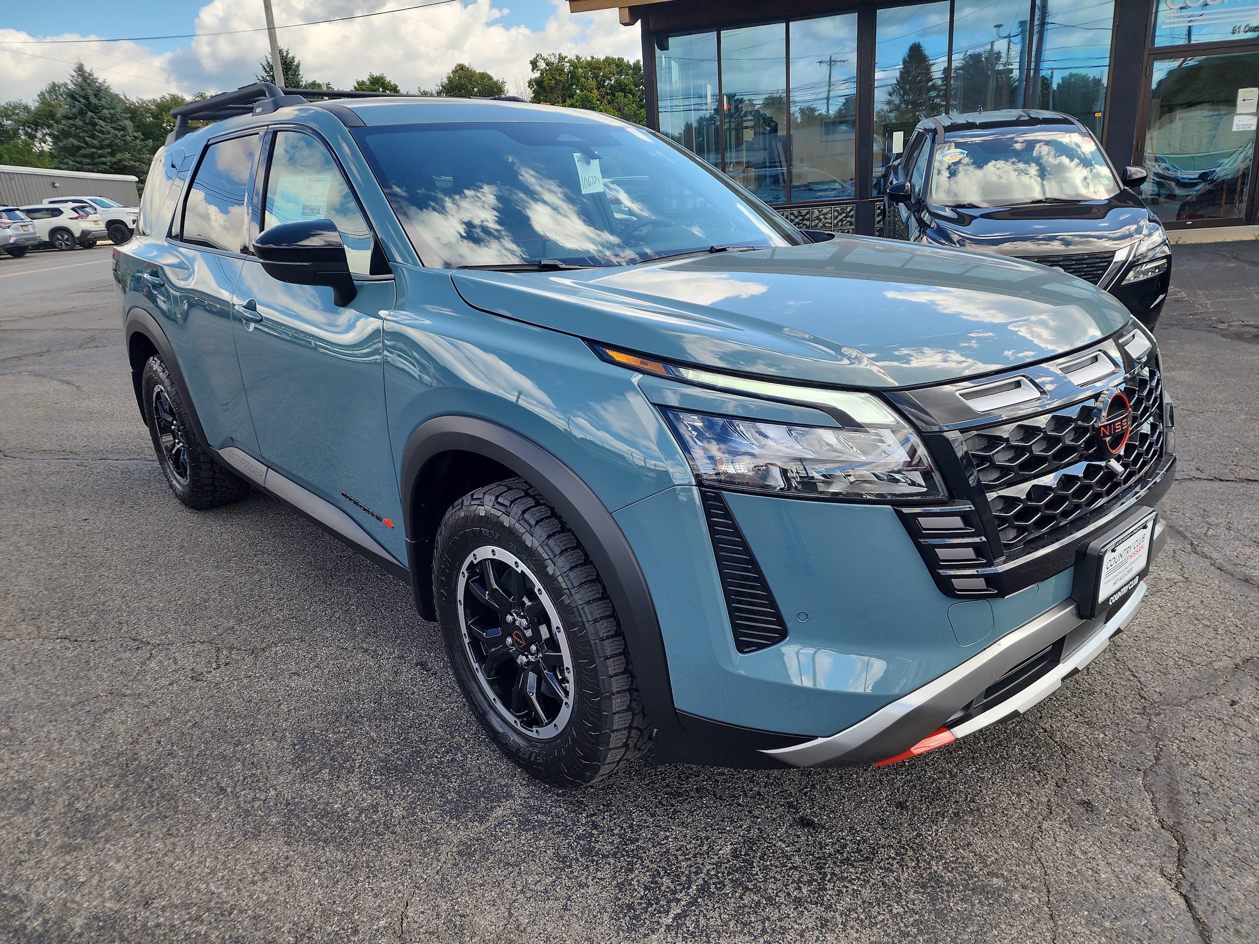 New 2026 Nissan Pathfinder Rock Creek w/ Rock Creek Premium Package AWD/4WD image 2