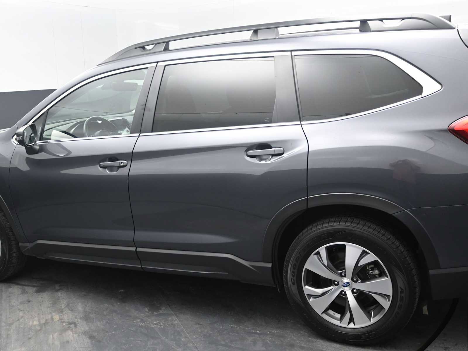 Used 2023 Subaru Ascent Premium w/ Convenience Package image 25