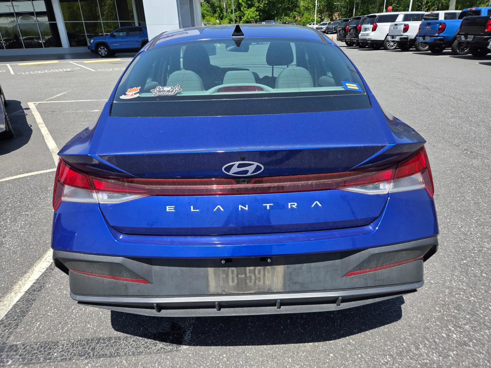 Used 2024 Hyundai Elantra SEL image 6
