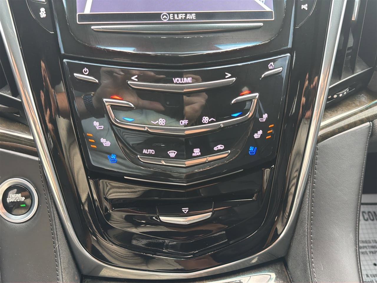 Used 2017 Cadillac Escalade Platinum AWD/4WD image 40