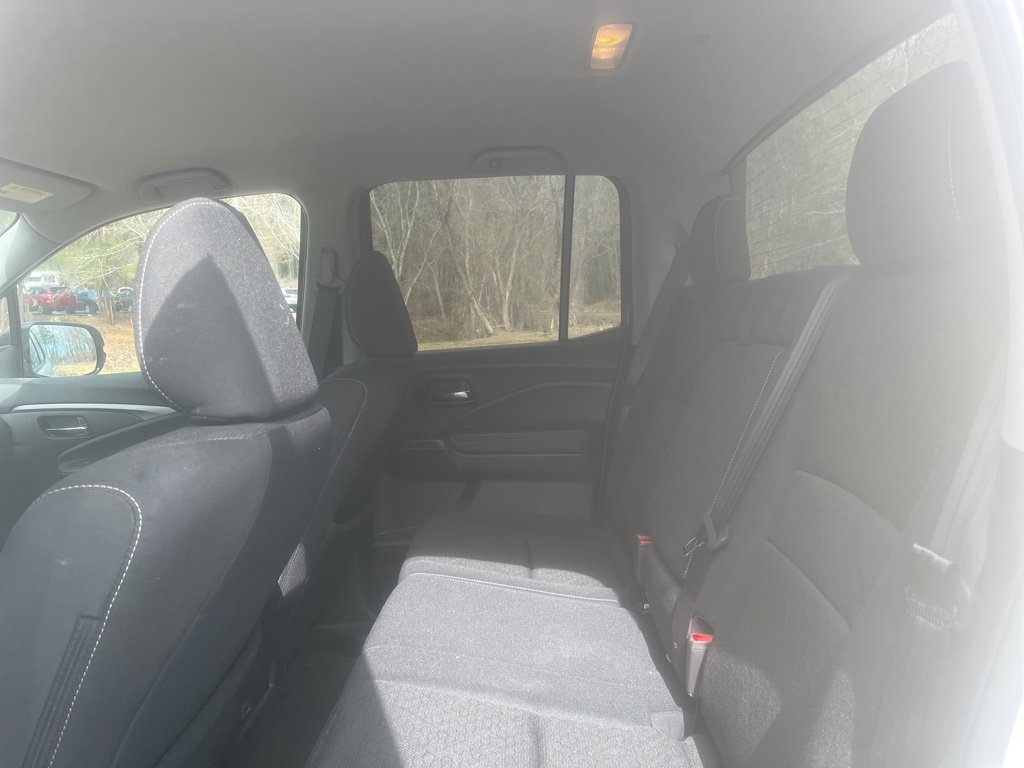 Used 2024 Honda Ridgeline Sport image 11