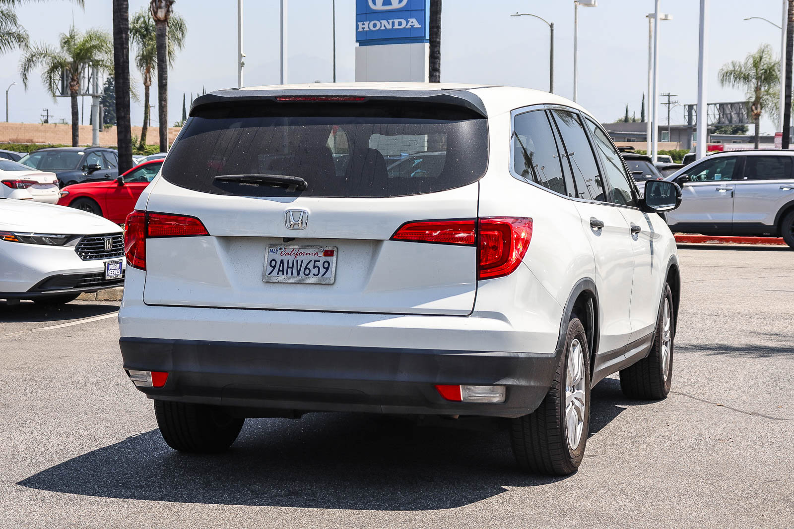 Used 2018 Honda Pilot LX image 11
