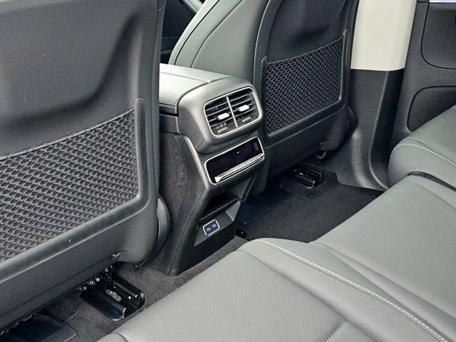 New 2026 Mercedes-Benz GLS 450 4MATIC image 27