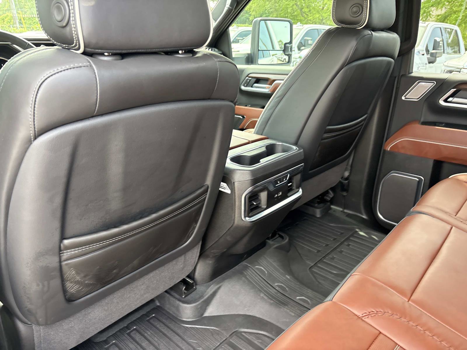 Used 2026 GMC Sierra 3500 Denali Ultimate AWD/4WD image 29