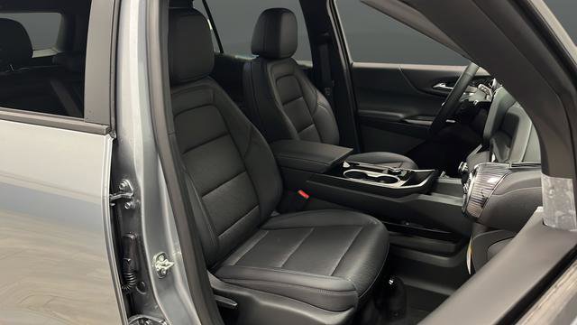 New 2026 Chevrolet Equinox LT w/ Convenience Package II image 24