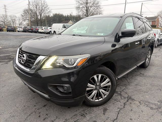 Used 2018 Nissan Pathfinder SL image 1