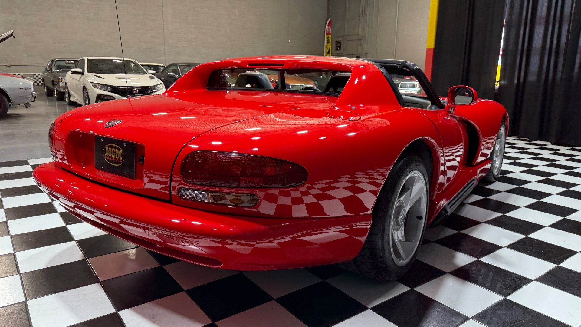 Used 1992 Dodge Viper RT/10 image 9