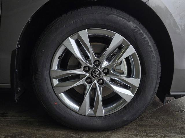 Certified 2026 Toyota Sienna Limited FWD image 5
