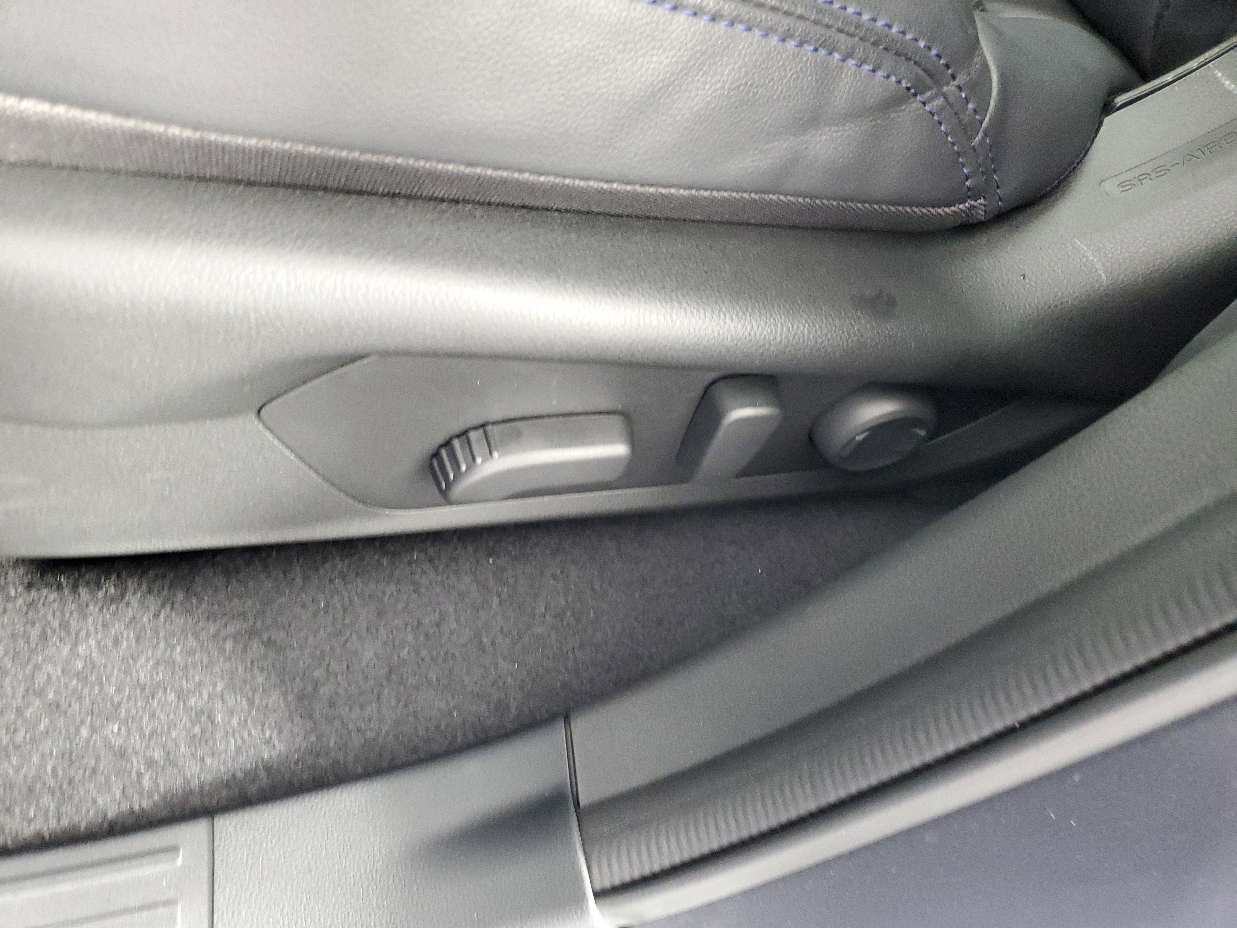 Used 2025 Subaru Forester Limited image 30