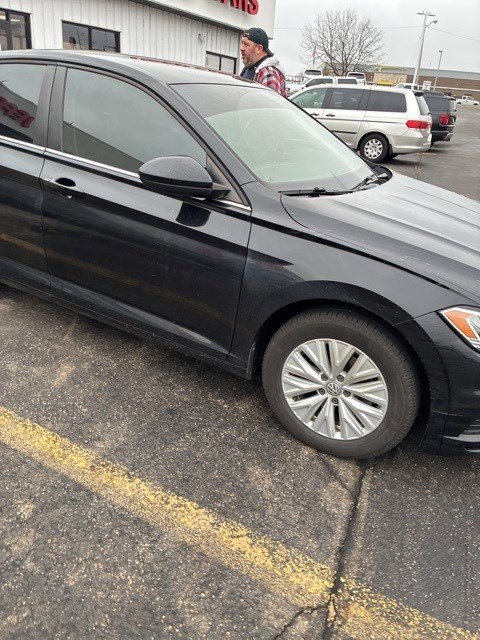 Used 2019 Volkswagen Jetta image 9