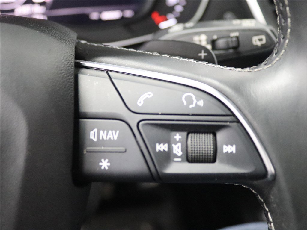 Used 2020 Audi SQ5 Premium Plus image 30