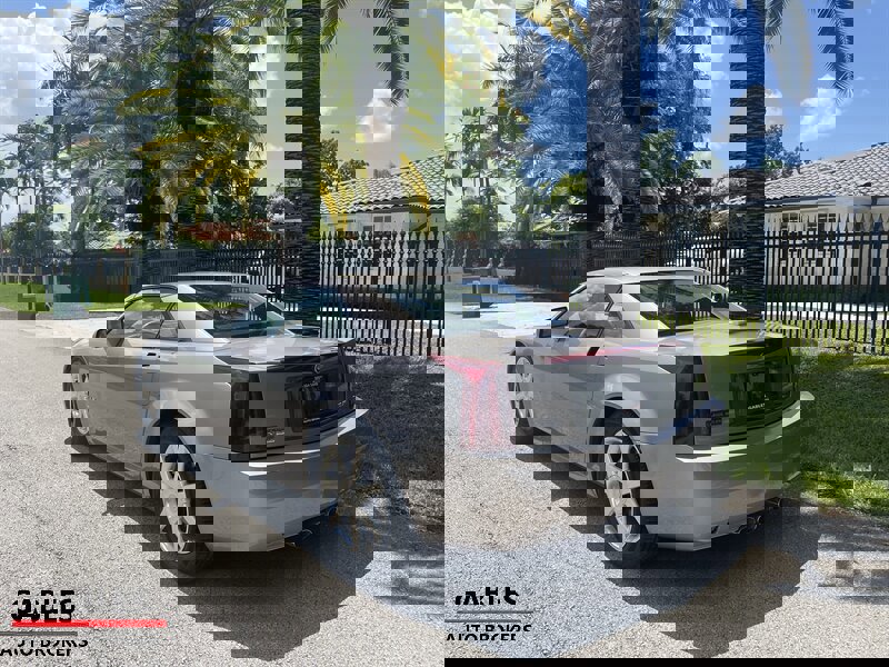 Used 2005 Cadillac XLR image 9