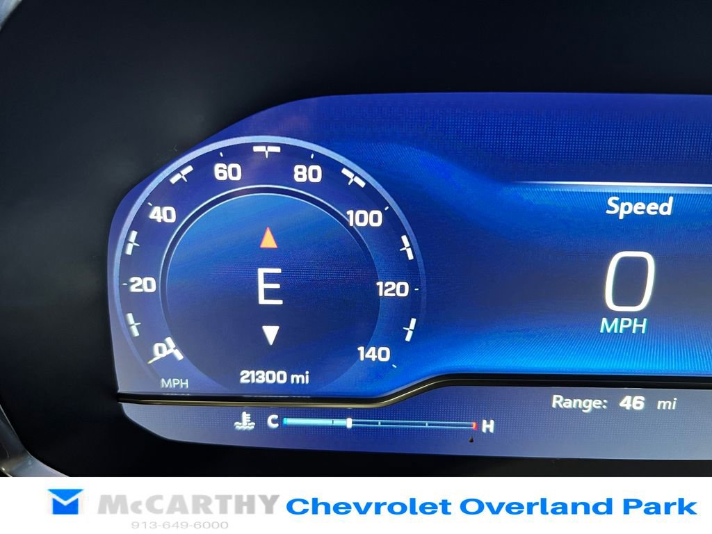 Used 2024 Chevrolet Suburban RST w/ Luxury Package AWD/4WD image 13