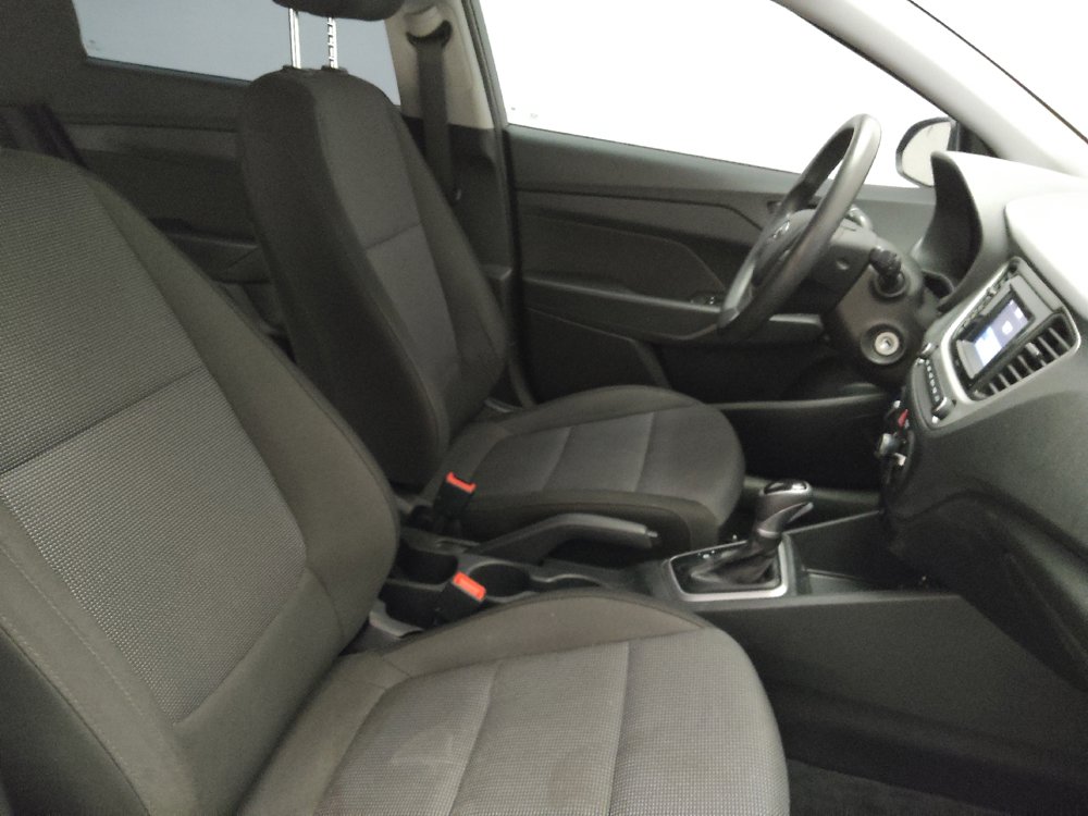 Used 2021 Hyundai Accent SE FWD image 21